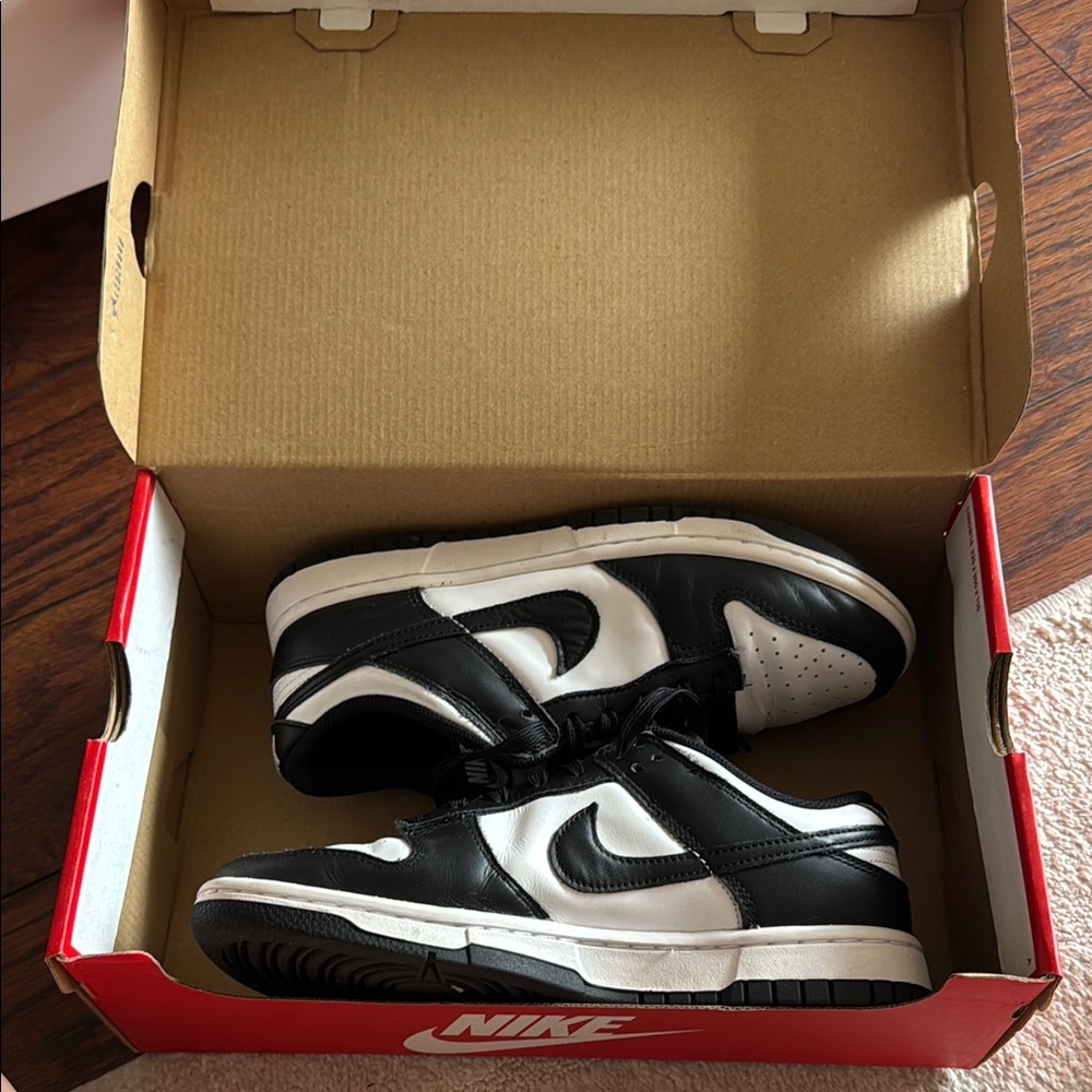 Nike Dunks Low Panda